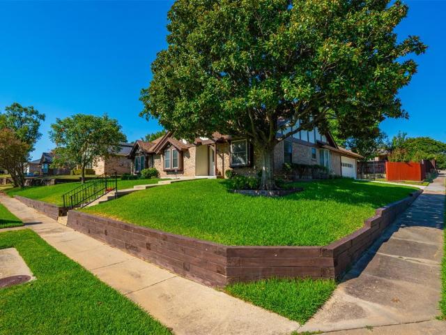 House for sale in Bedford, Tarrant County