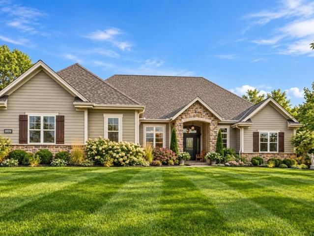 House for sale in Hubertus, Wisconsin