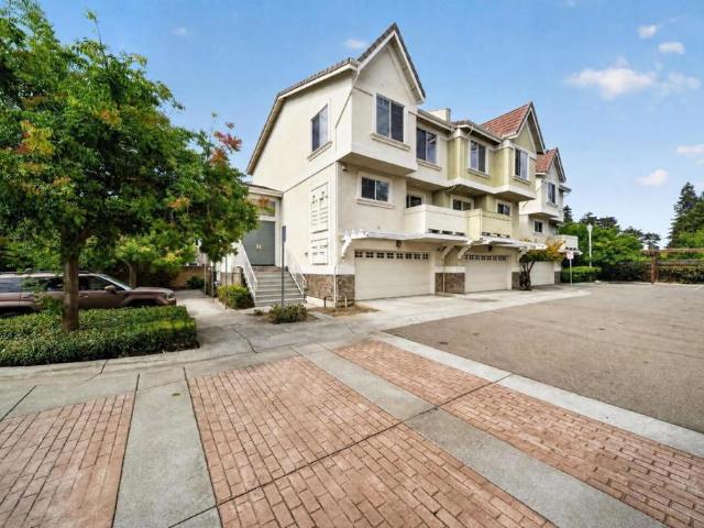 Townhouse for sale in Fremont, California