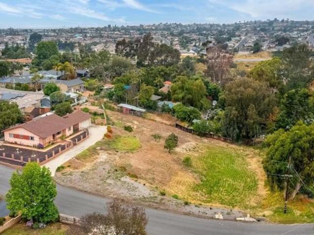 House for sale in Bonita, California