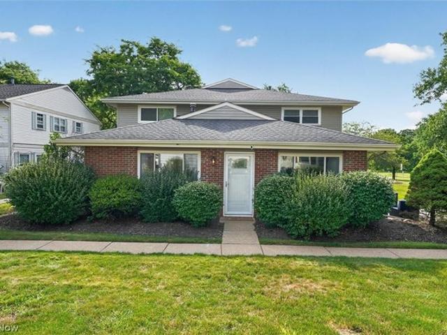 Condo for sale in Summit, Ohio