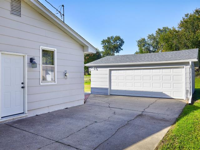 House for sale in MacRae Highlands, Urbandale