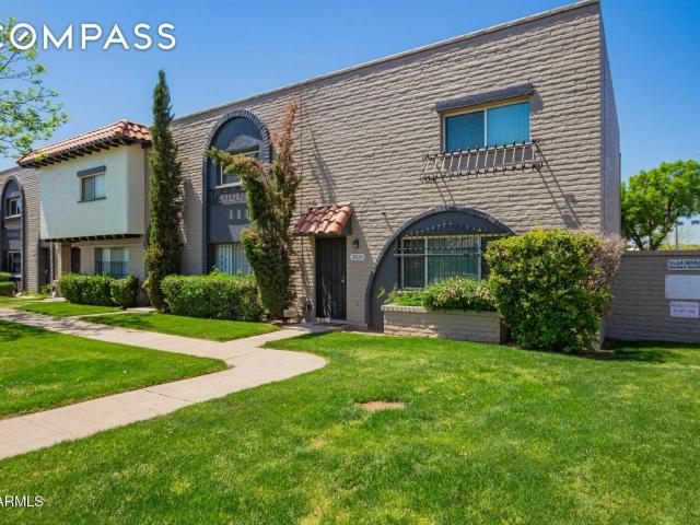 Townhouse for sale in Phoenix
