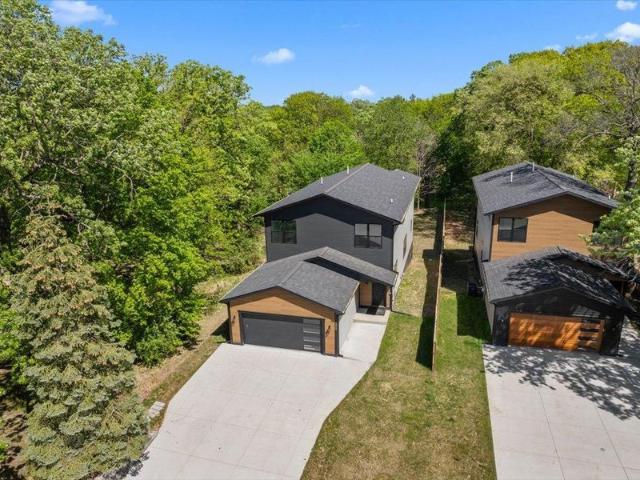 House for sale in Spring Park