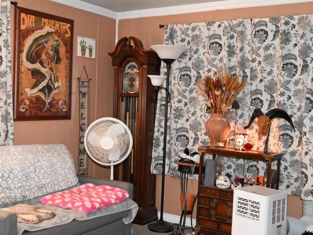 House for sale in Shasta, California