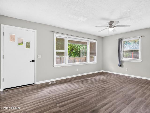 House for sale in Brooks, Kentucky