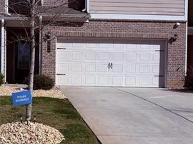 Townhouse for sale in Oakwood, Georgia
