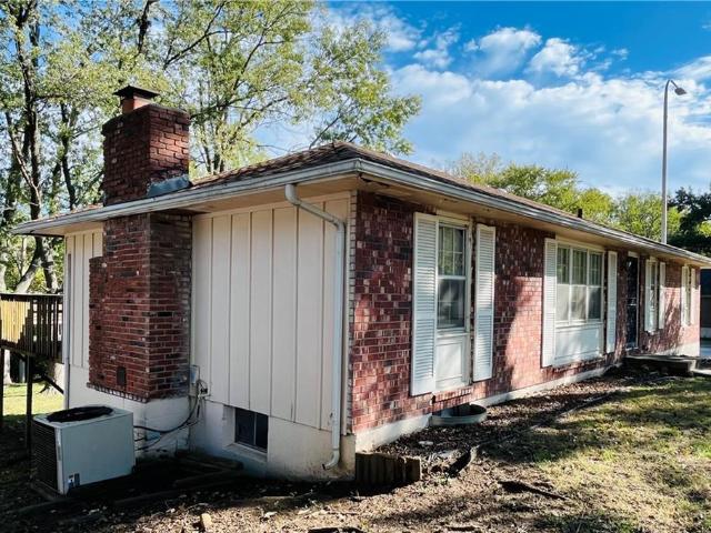 House for sale in Independence, Jackson County