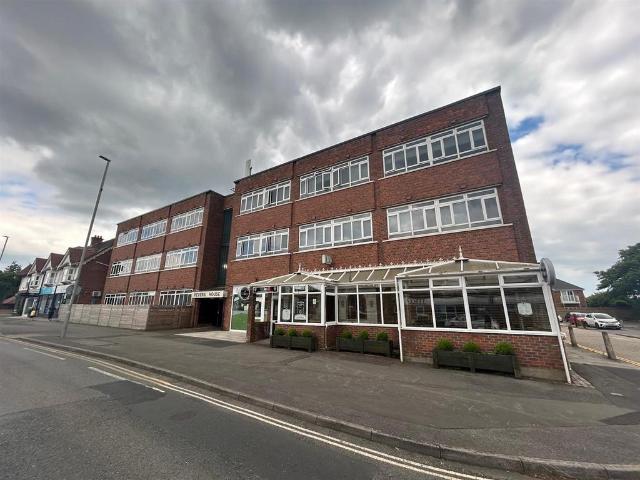 Apartment for rent in Tricketts Cross, Ferndown