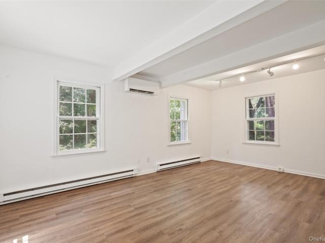 Property for rent in Bedford, New York