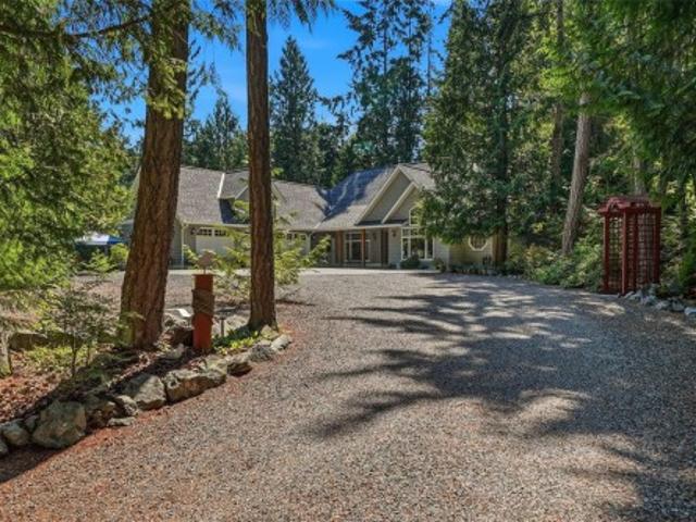 House for sale in Qualicum Beach, British Columbia