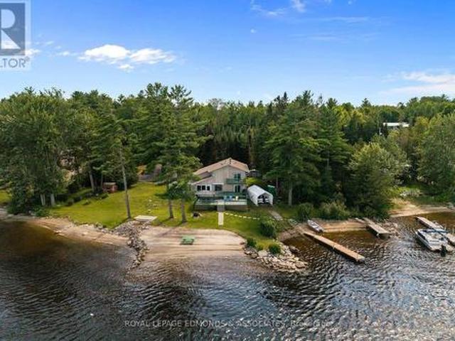 House for sale in Renfrew, Ontario