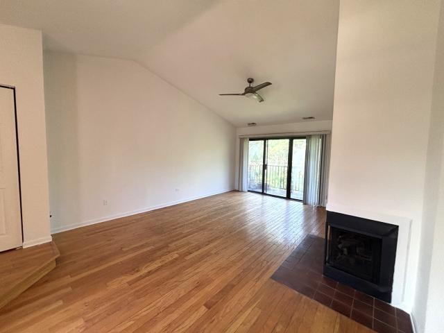Condo for sale in Glen Ellyn, Illinois