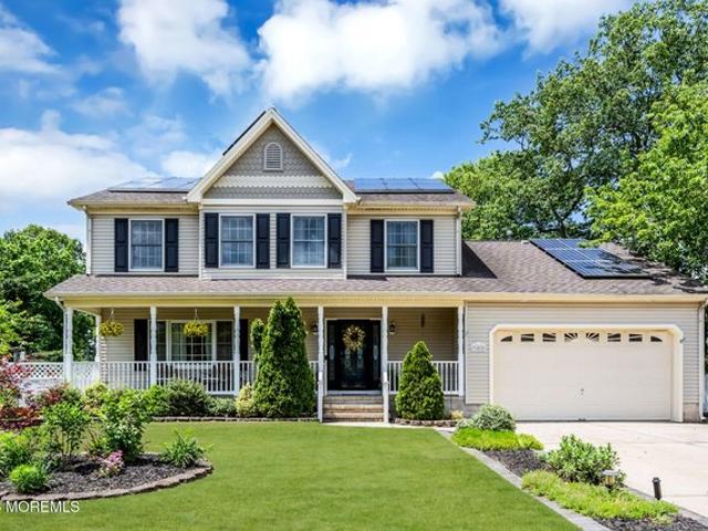 House for sale in Bayville, New Jersey