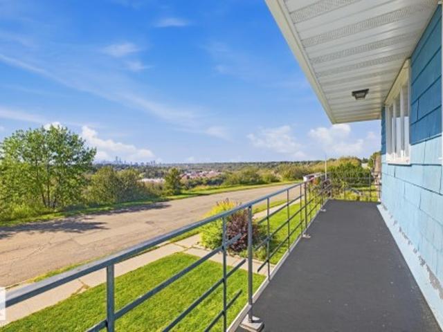 House for sale in Wedgewood, Alberta