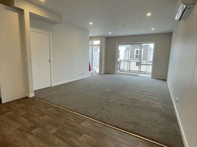 Townhouse for rent in Papakaio, Wellington