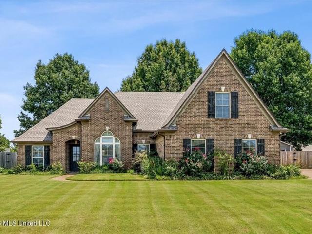 House for sale in Southaven, Mississippi
