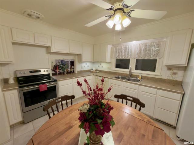 House for sale in Illinois