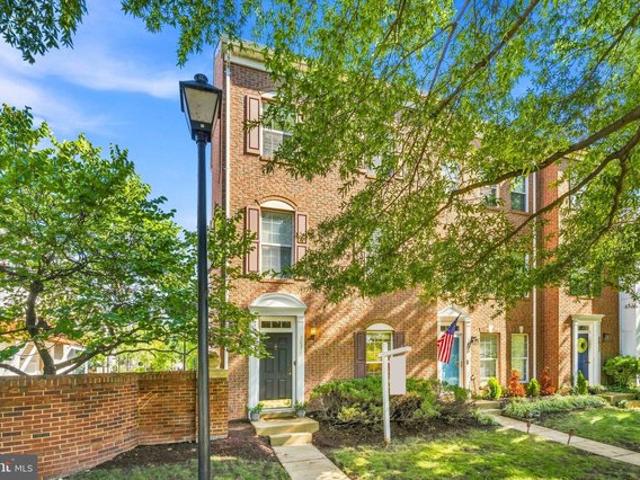Townhouse for sale in Virginia