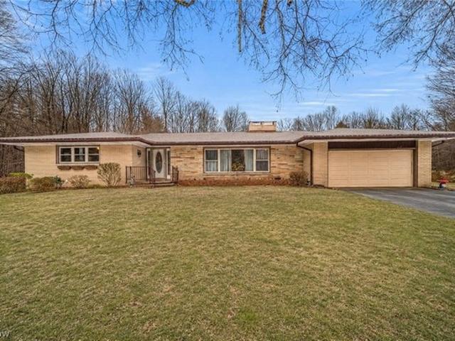 House for sale in Conneaut, Ohio