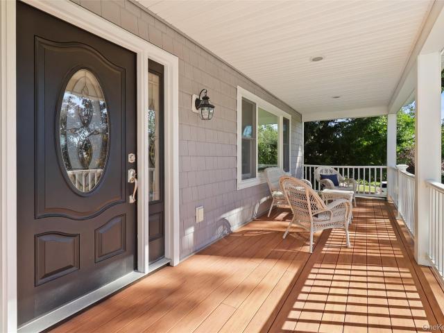 House for sale in Lake Mohegan, Town of Yorktown