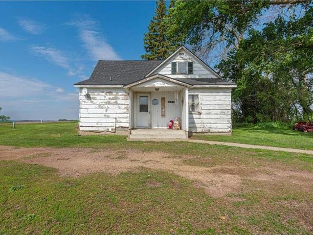 House for sale in Windom, Minnesota