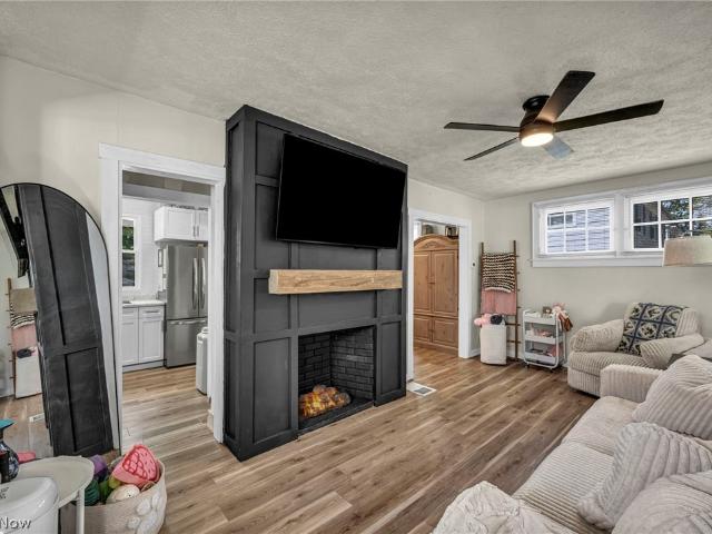 House for sale in Willoughby, Lake County