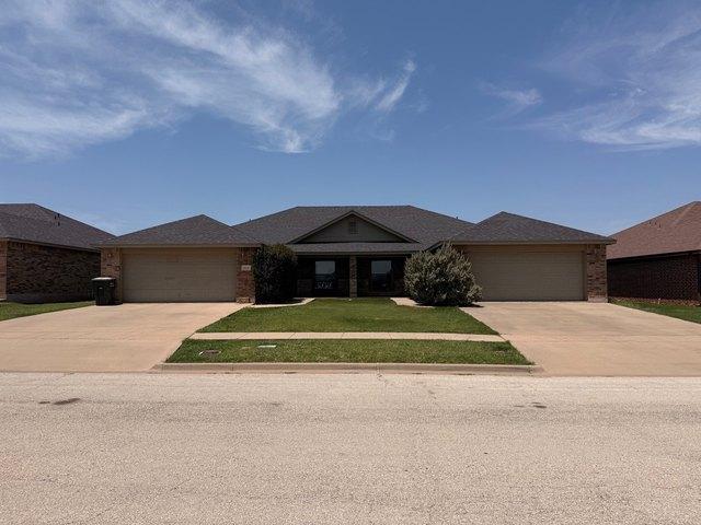 House for sale in Taylor, Texas