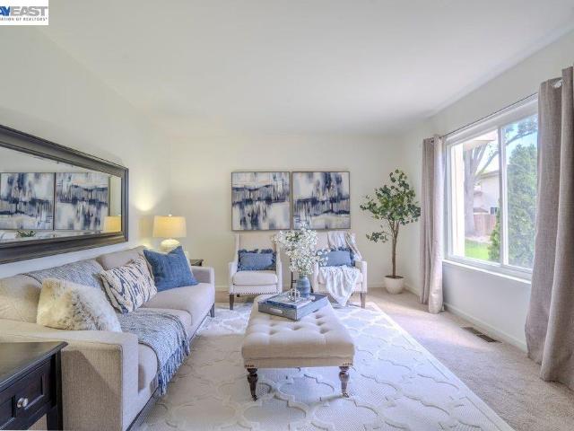 Townhouse for sale in Pleasanton, California