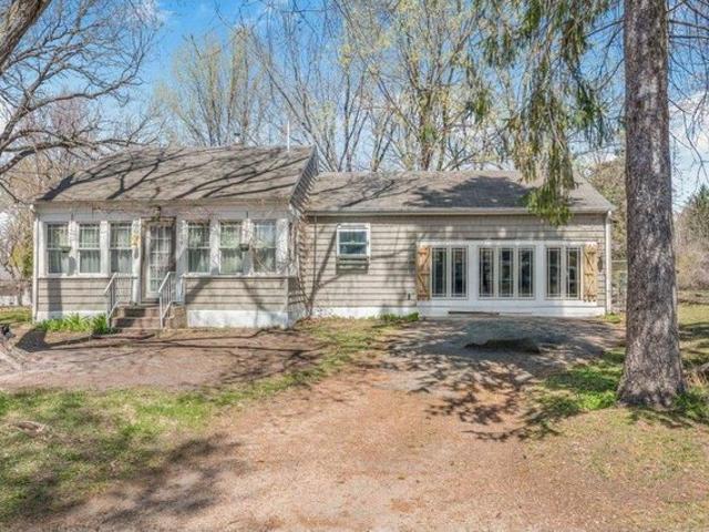 House for sale in Hennepin, Minnesota