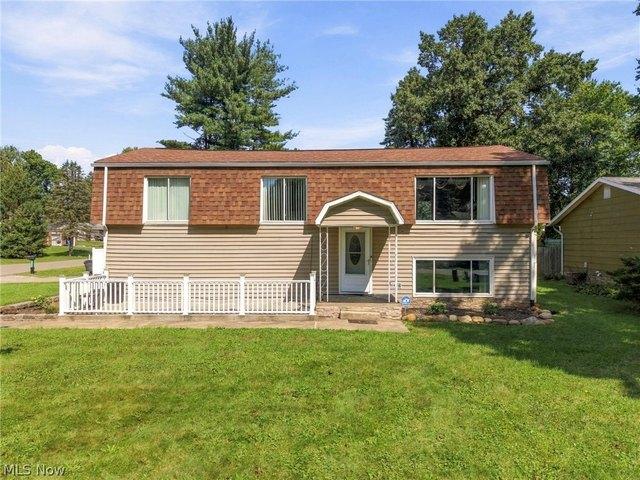 House for sale in Massillon, Stark County