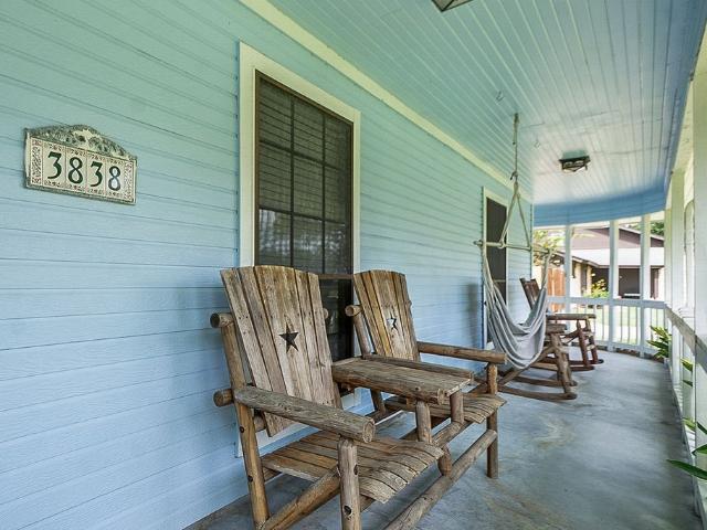House for sale in Dickinson, Galveston County