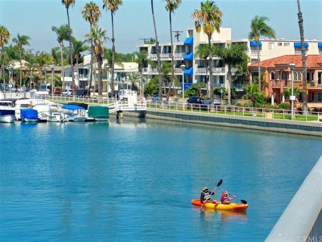 Condo for sale in Long Beach, California