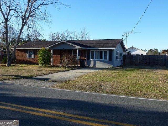 House for sale in Cobbtown, Georgia