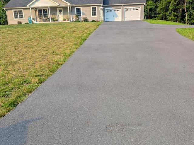 House for sale in Berkeley Springs, West Virginia