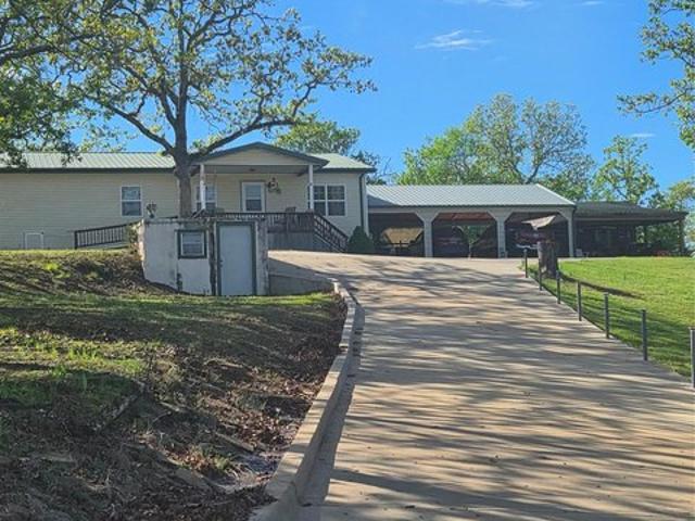 House for sale in Canadian, Oklahoma