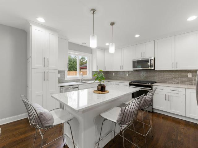 House for sale in Glen Ellyn, Illinois