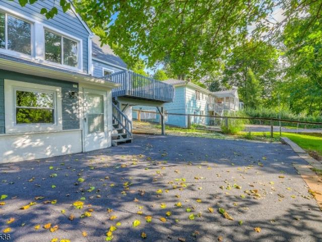 House for sale in Gillette, New Jersey