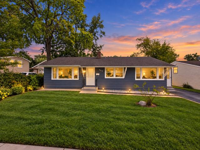 House for sale in Carpentersville, Illinois