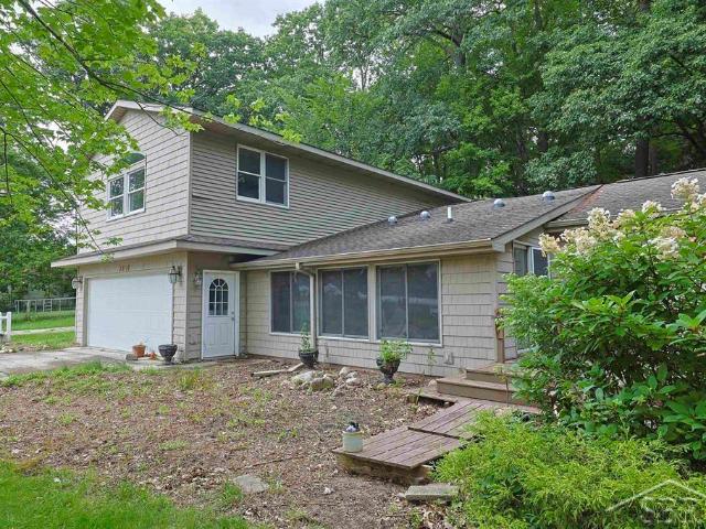 House for sale in Edenville, Michigan