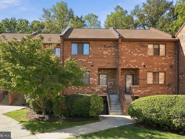 Condo for sale in Falls Church, Virginia