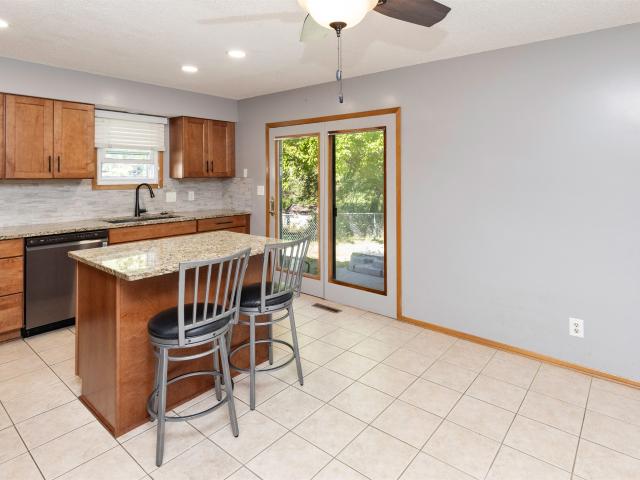 House for sale in Sunflower, Urbandale