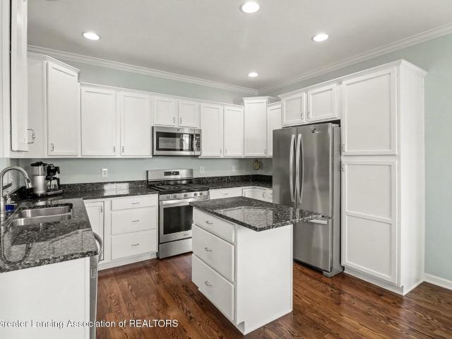 House for sale in Hawk Nest, East Lansing