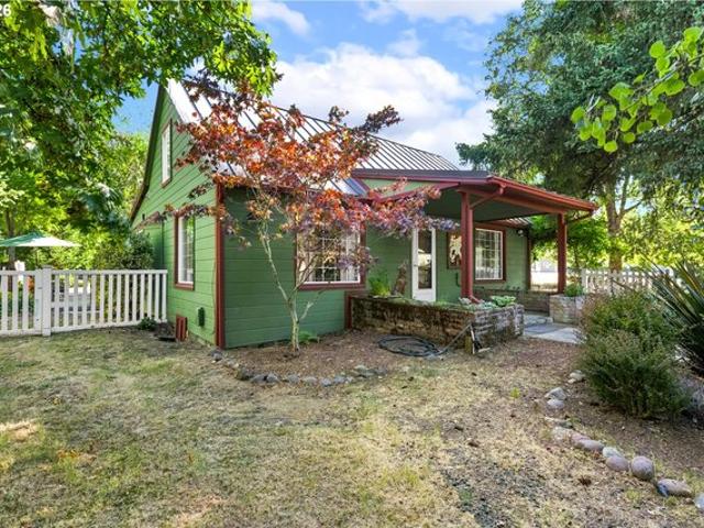 House for sale in Oregonia