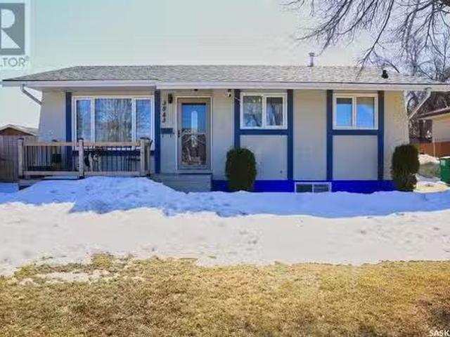 House for sale in Saskatoon, Saskatchewan
