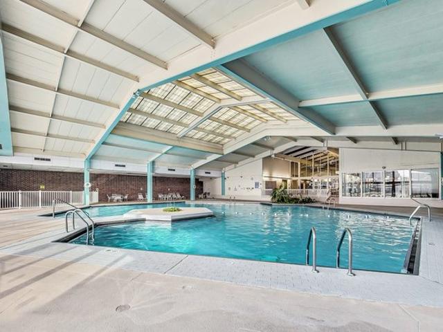 Townhouse for sale in Glenview, Illinois