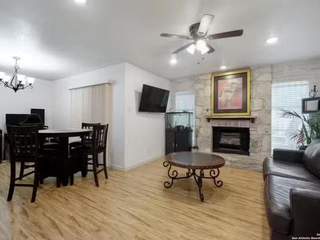 Condo for sale in San Antonio Condo for sale in San Antonio