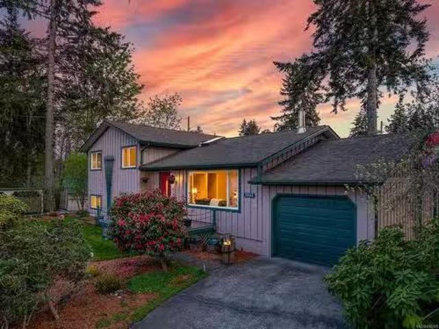 House for sale in Denman Island, British Columbia