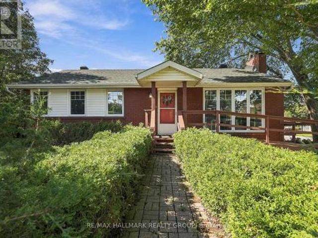 Commercial for sale in Gloucester-Southgate, Ottawa