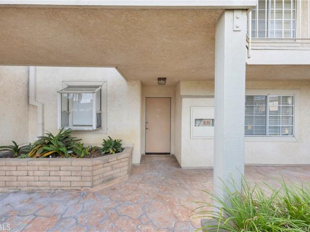 Condo for sale in Los Alamitos, California